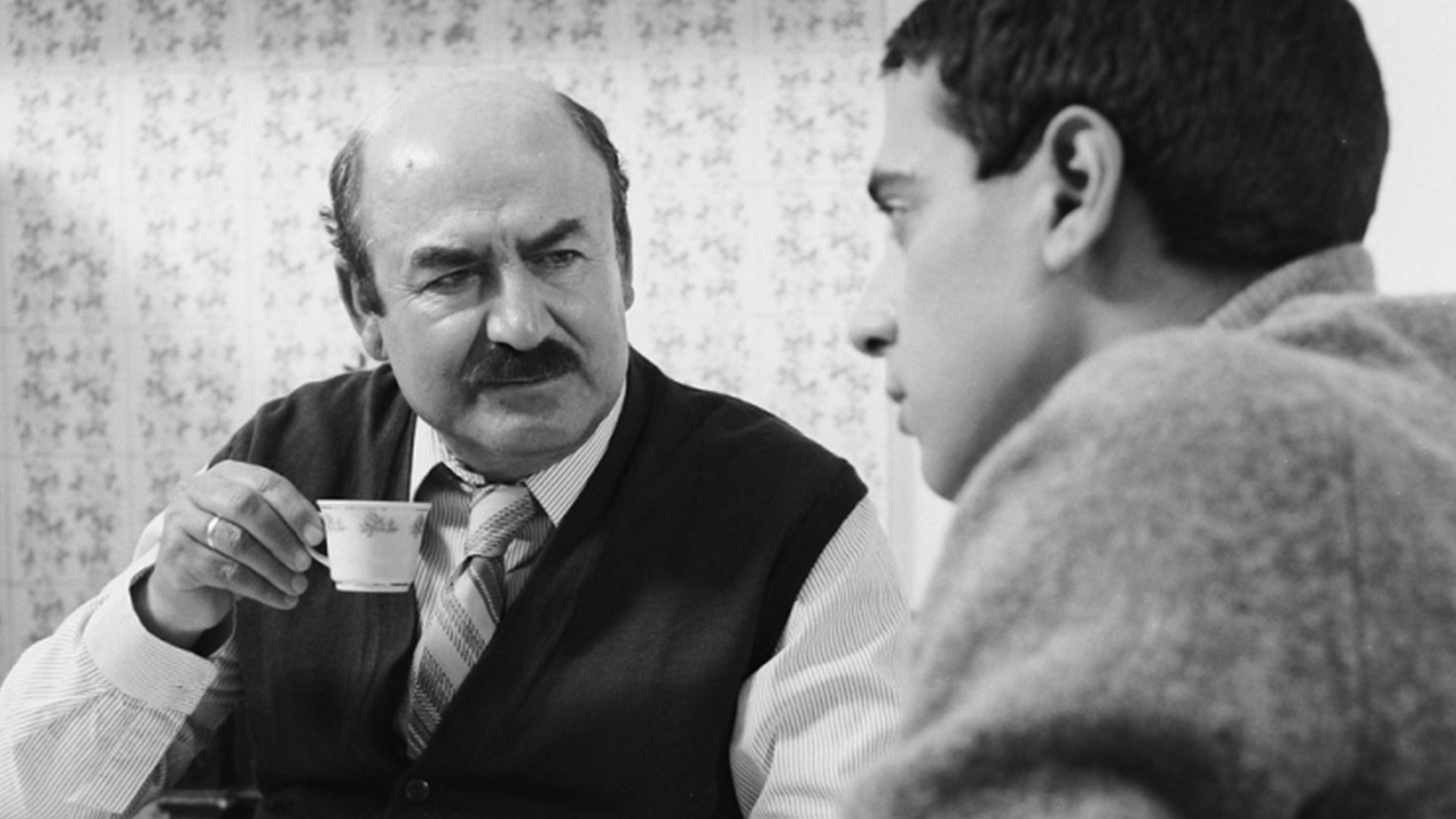 Bir Devrin Sonu  görsel 1