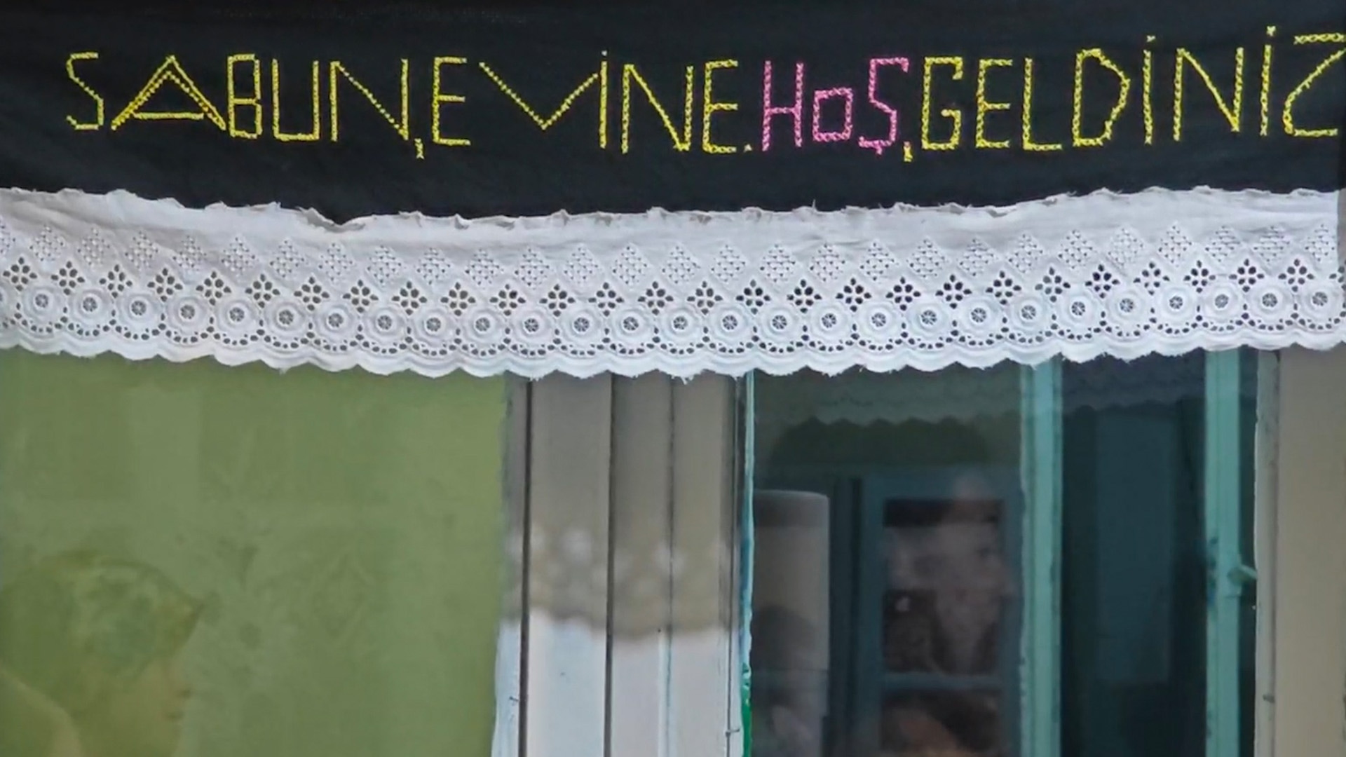 Elibirlik: Yırcalı Kadınlar görsel 1