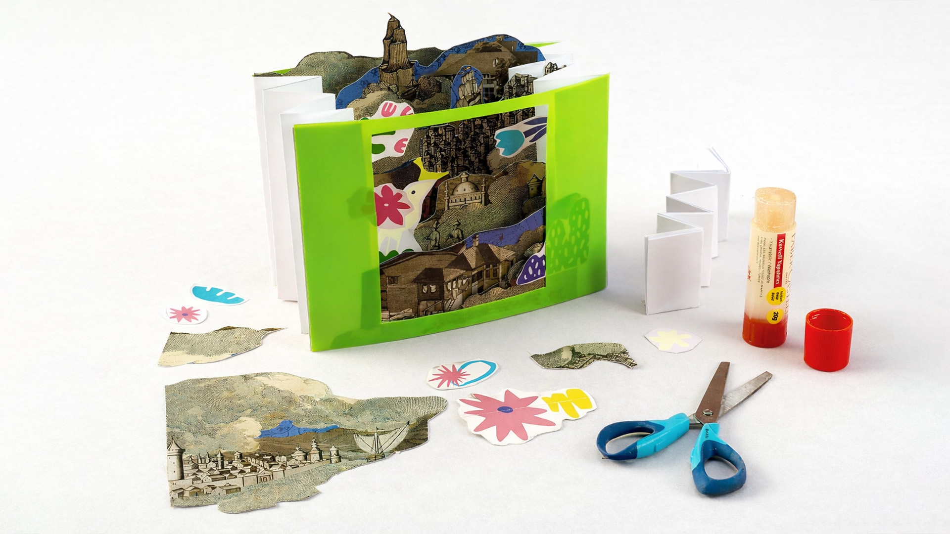 Suya Yansıyan Renkler görsel 2