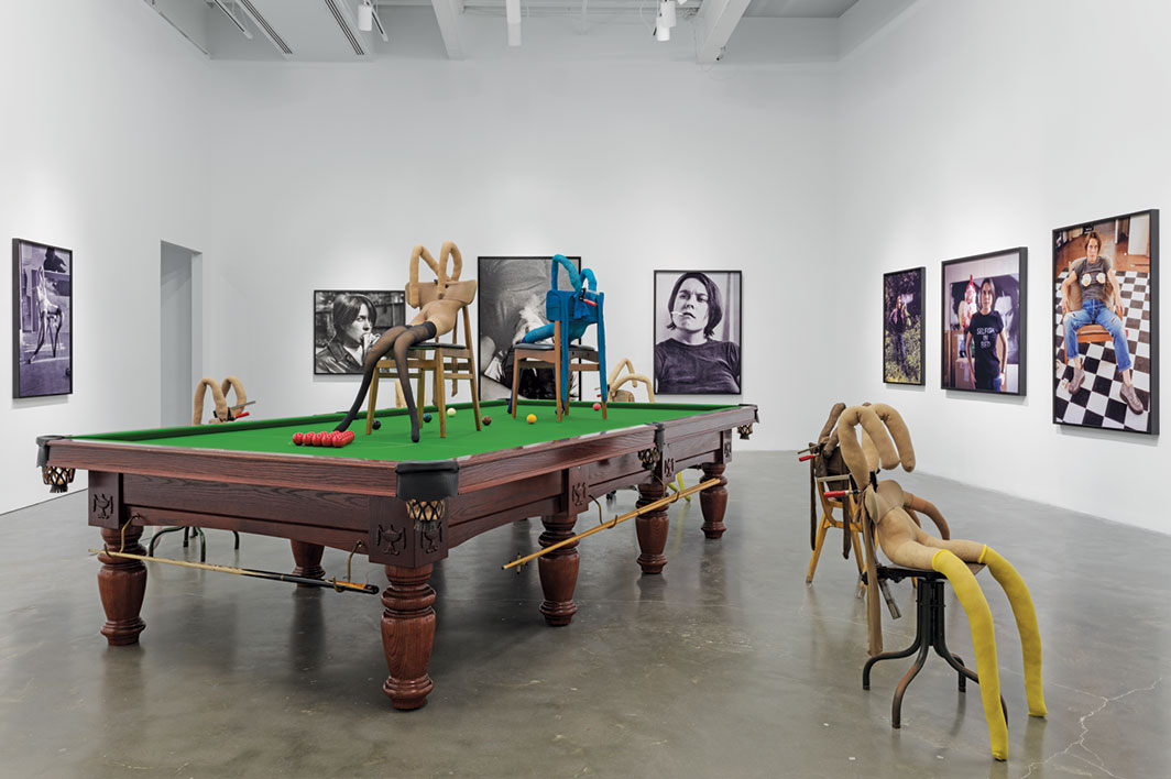 Sarah Lucas: Gündelik Nesneler ve Bedenin Yeniden Kurgusu